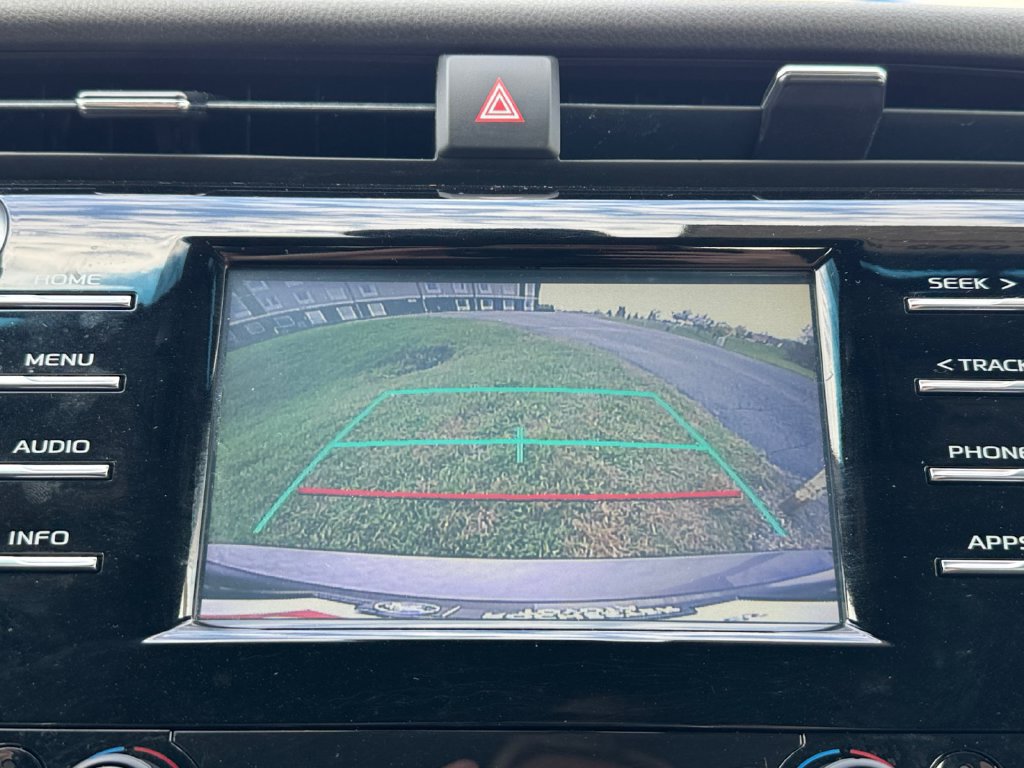 Used 2018 Toyota Camry LE FWD image 22
