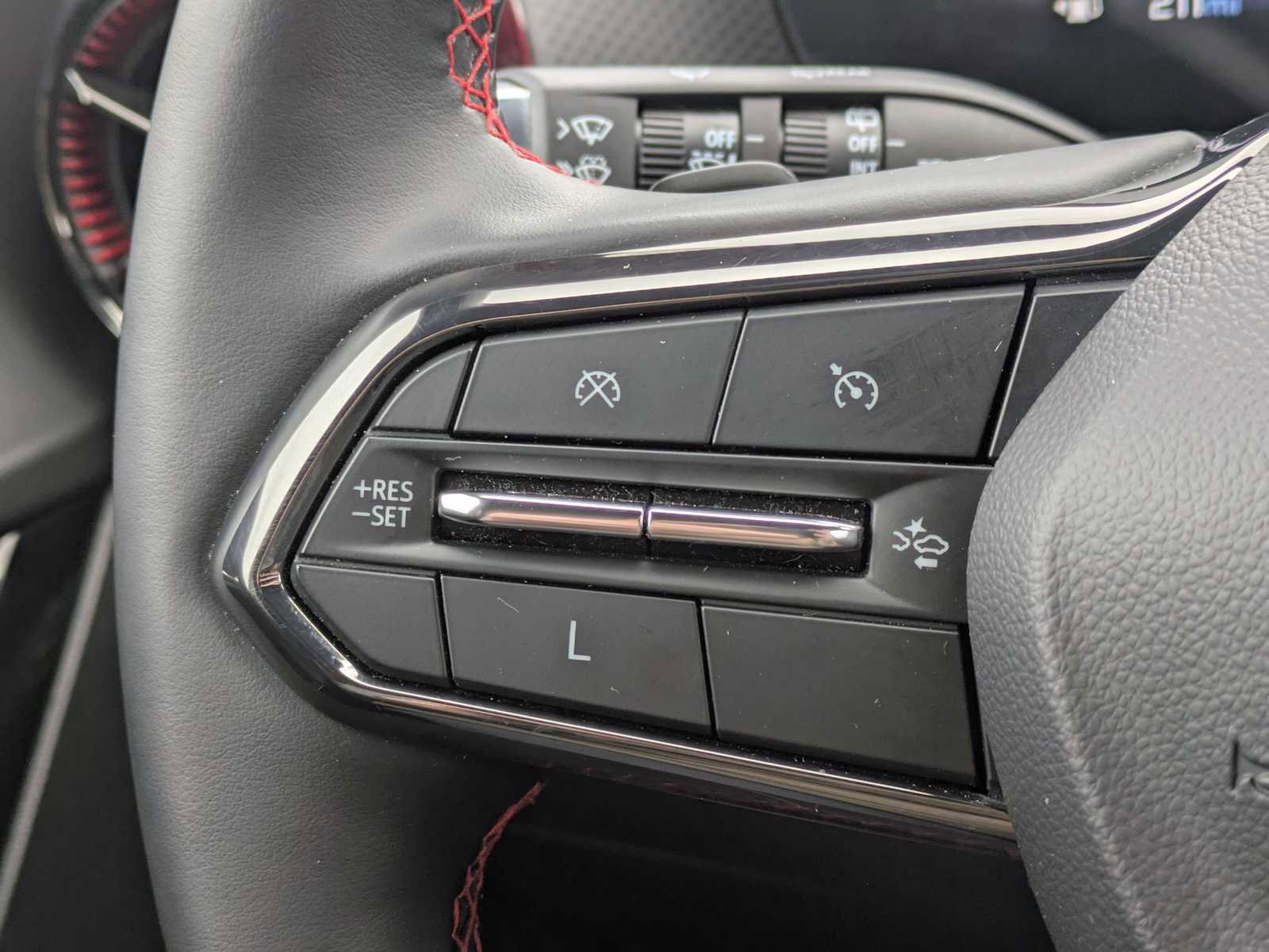 Used 2025 Chevrolet Equinox RS image 25