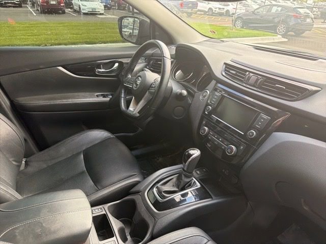 Used 2021 Nissan Rogue Sport SL w/ Premium Package AWD/4WD image 9