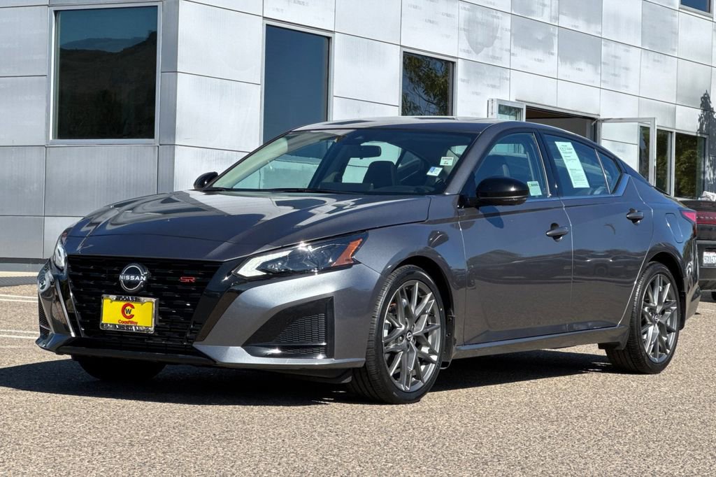 Used 2023 Nissan Altima 2.0 SR image 8