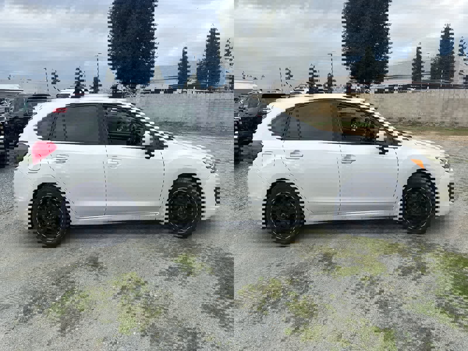 Used 2013 Subaru Impreza 2.0i Premium w/ All-Weather Pkg image 4