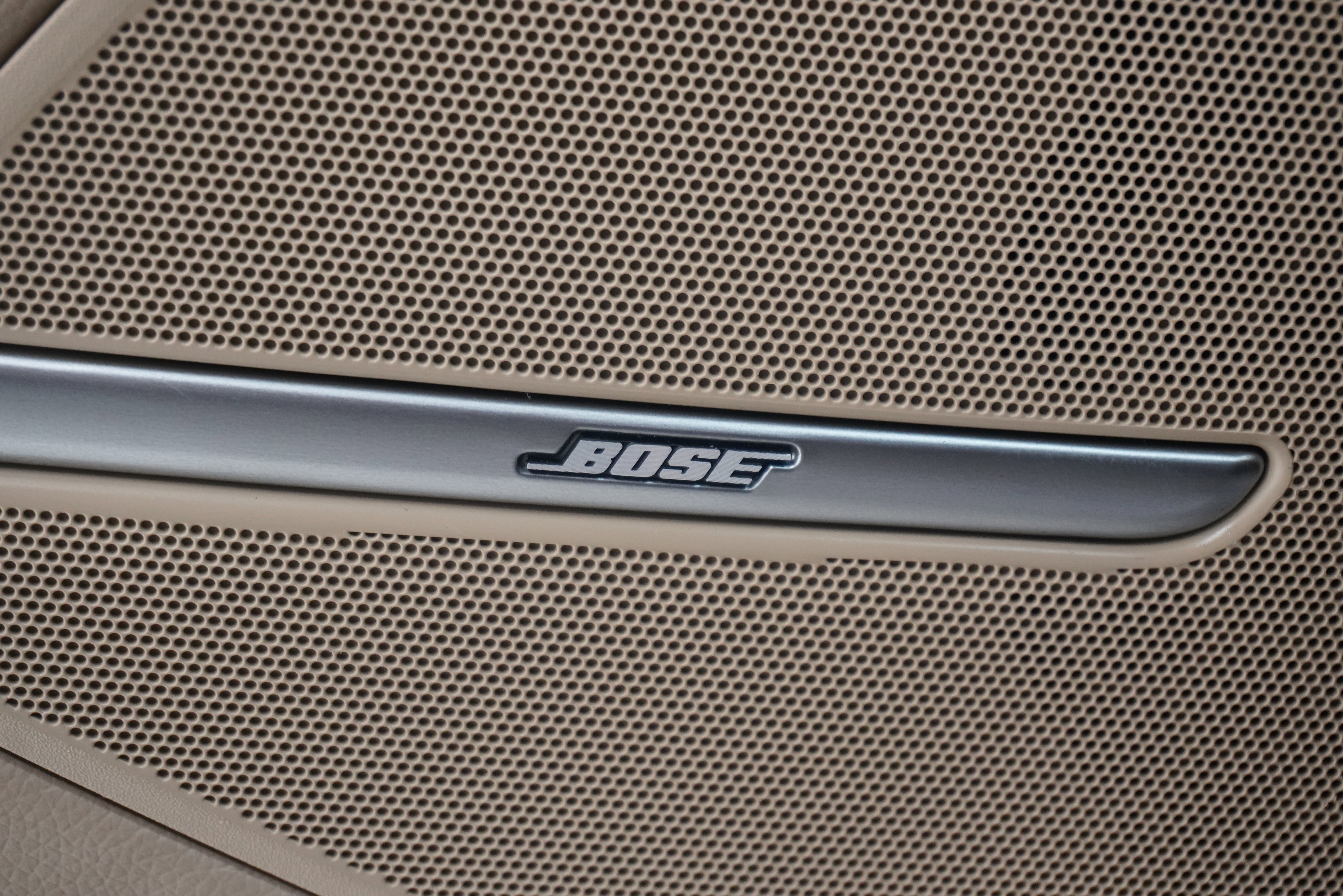 Used 2012 Cadillac CTS Luxury RWD image 16