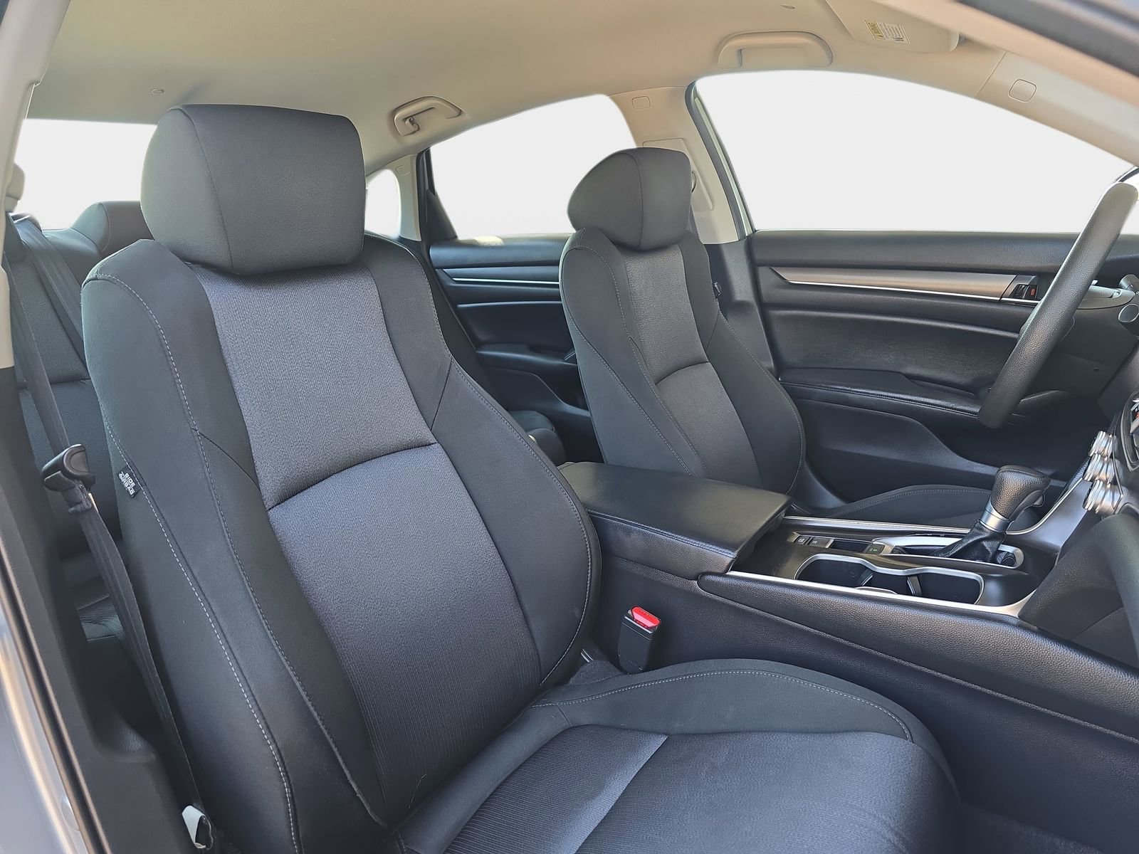 Used 2018 Honda Accord LX image 12