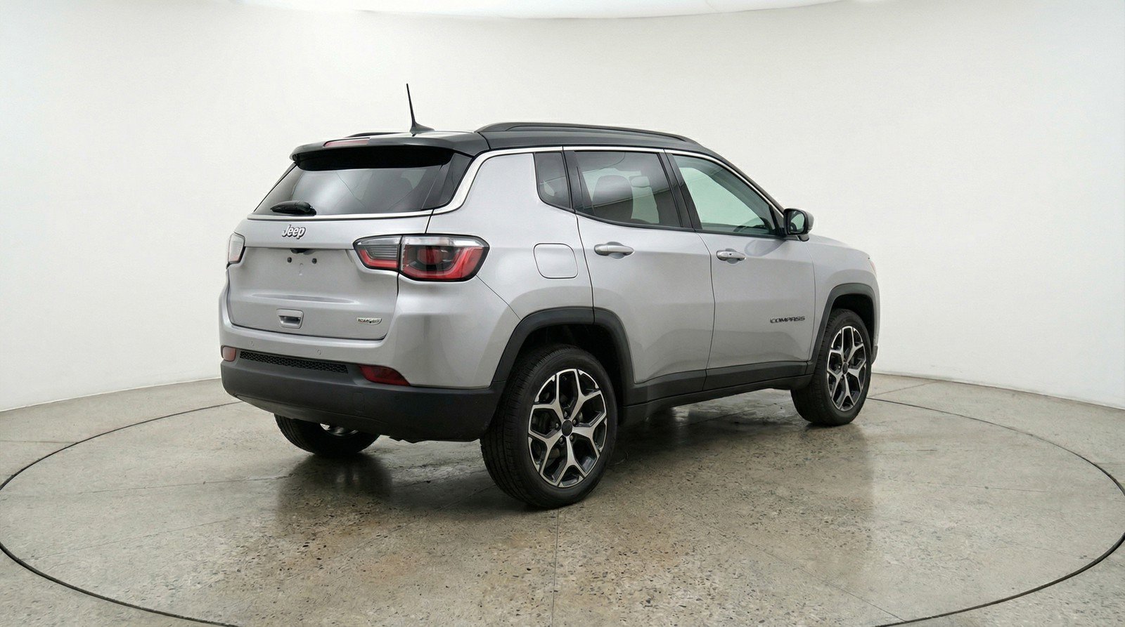 Used 2025 Jeep Compass Limited image 9