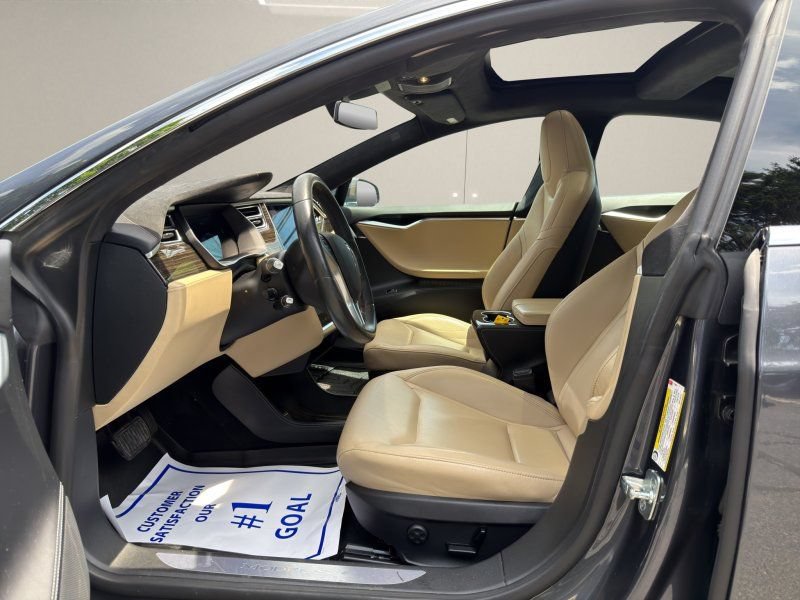 Used 2015 Tesla Model S 70D AWD/4WD image 9
