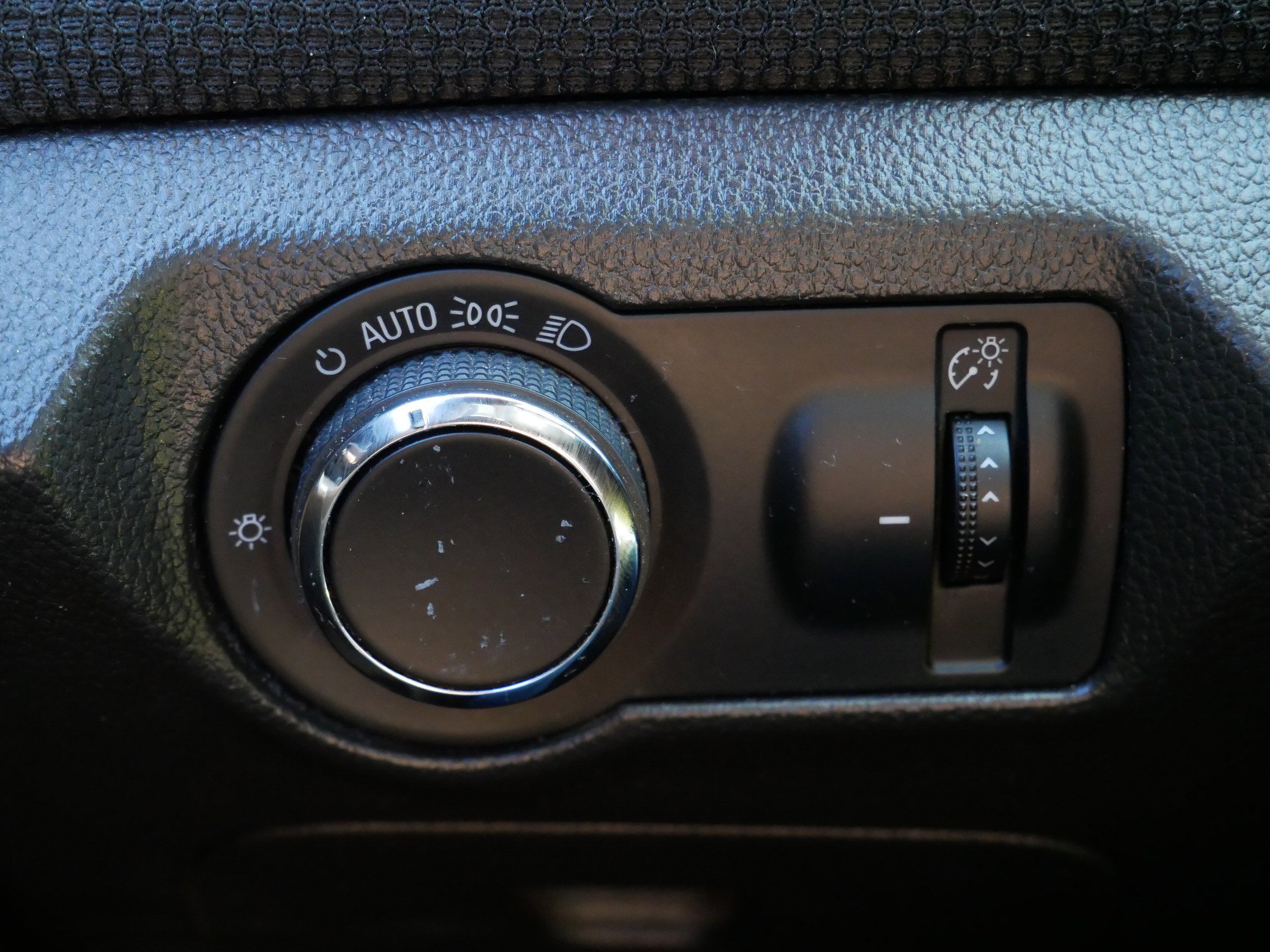 Used 2013 Chevrolet Cruze LT w/ Technology Package FWD image 26