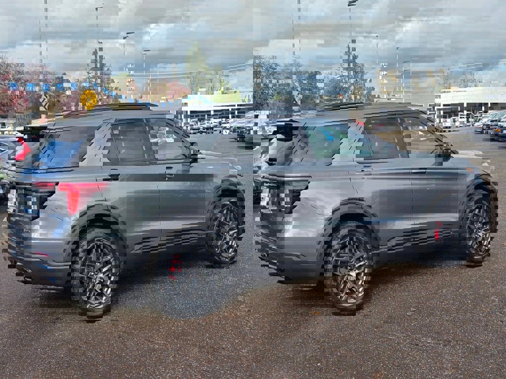 New 2026 Ford Explorer ST-Line w/ ST-Line Street Pack image 36