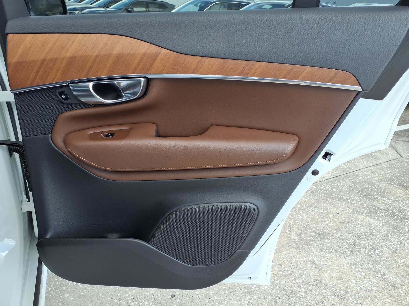 Certified 2023 Volvo XC90 T8 Plus w/ Protection Package Premier AWD/4WD image 14