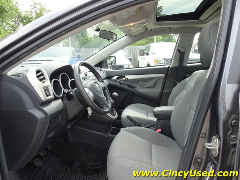 Used 2010 Toyota Matrix S FWD image 12