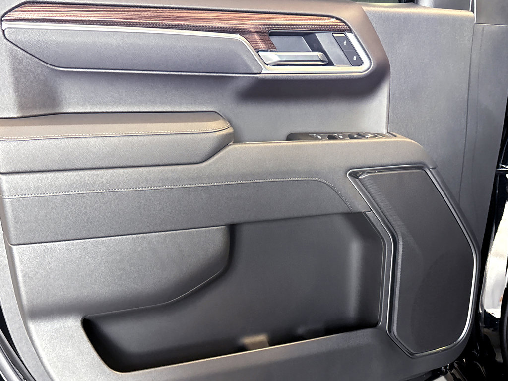 New 2025 Chevrolet Silverado 1500 LT w/ Convenience Package II image 17