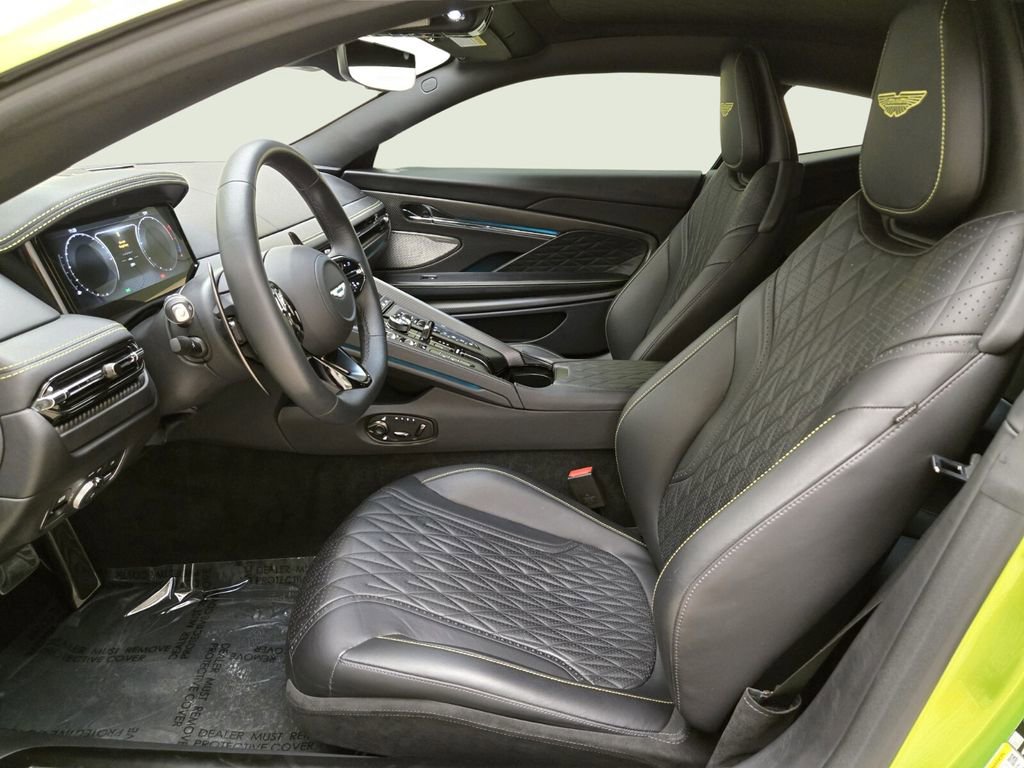 Used 2024 Aston Martin DB12 Coupe RWD image 17