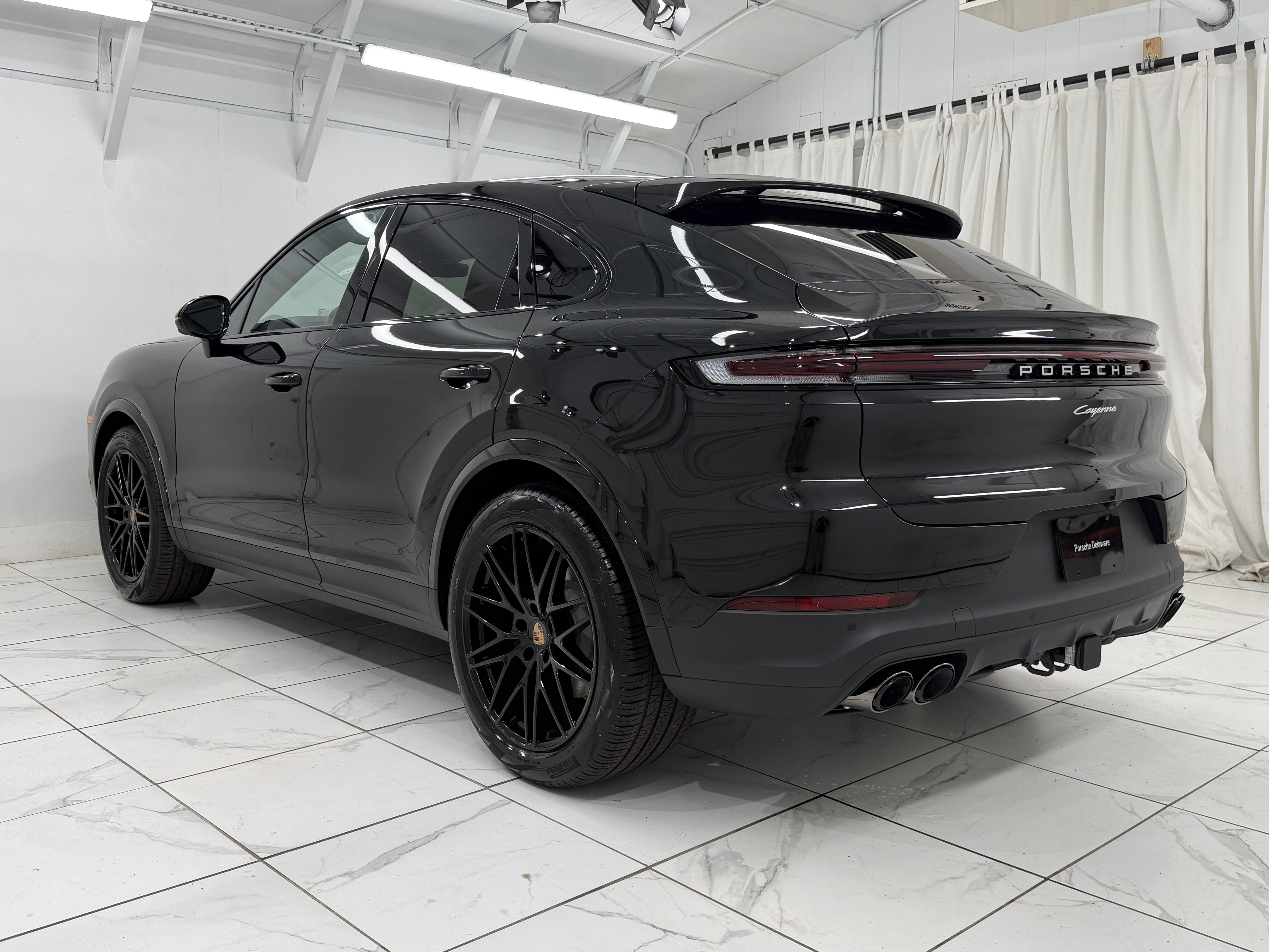 New 2026 Porsche Cayenne Coupe AWD/4WD image 3