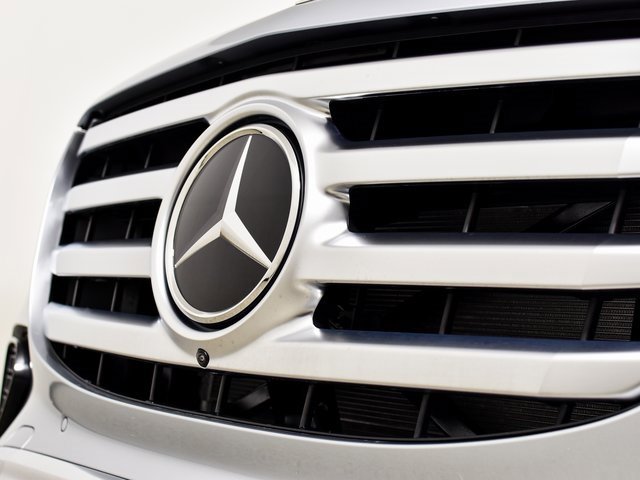 New 2026 Mercedes-Benz GLS 450 4MATIC image 4