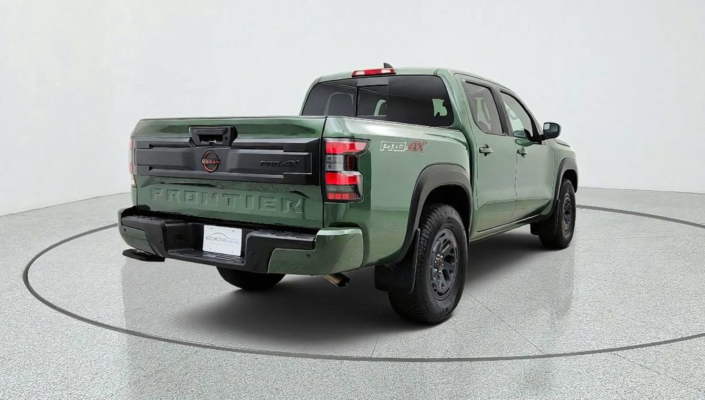 Used 2025 Nissan Frontier PRO-4X w/ Interior Protection Package AWD/4WD image 5