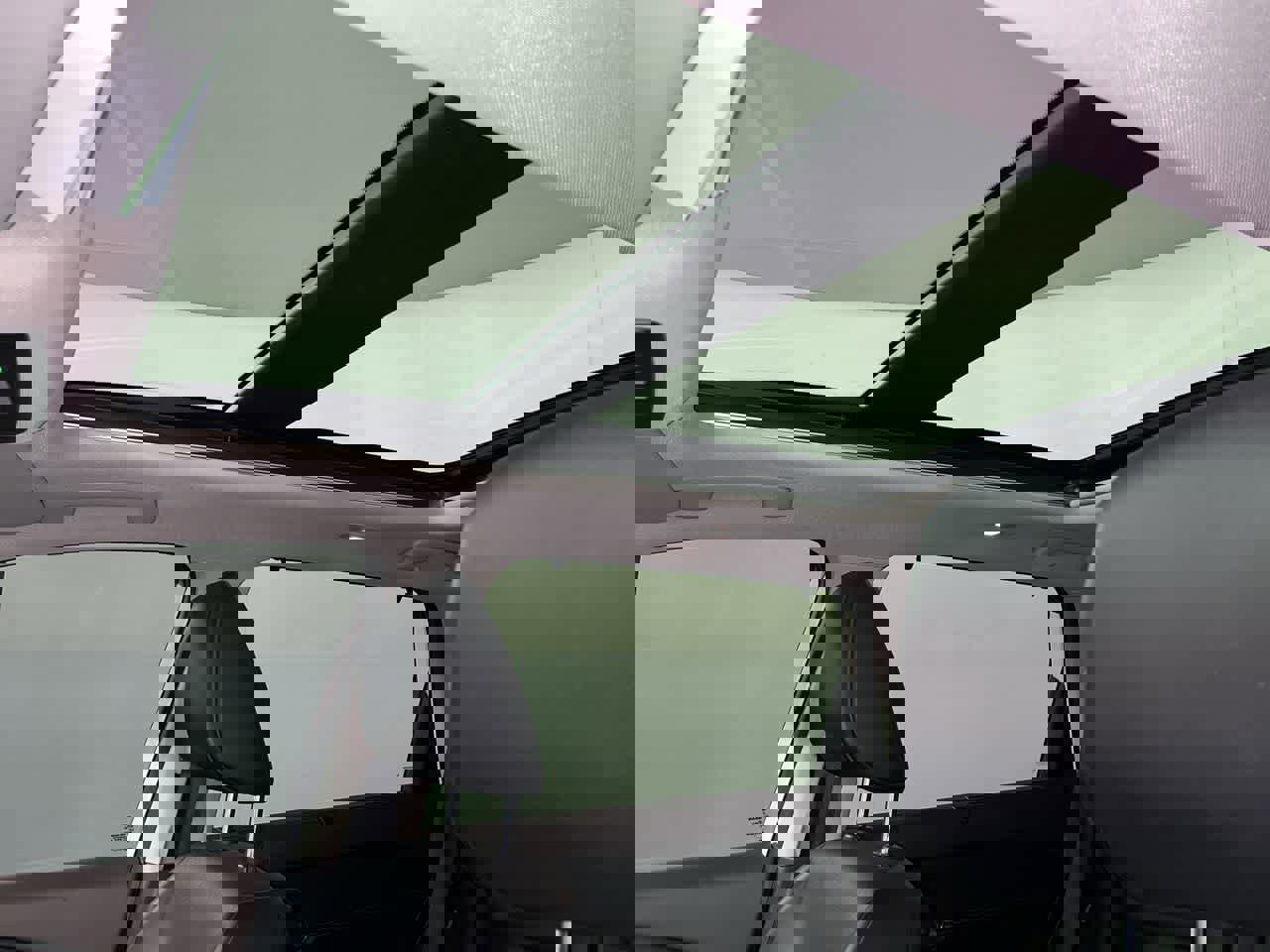 Used 2021 Nissan Rogue SV w/ Premium Package image 24