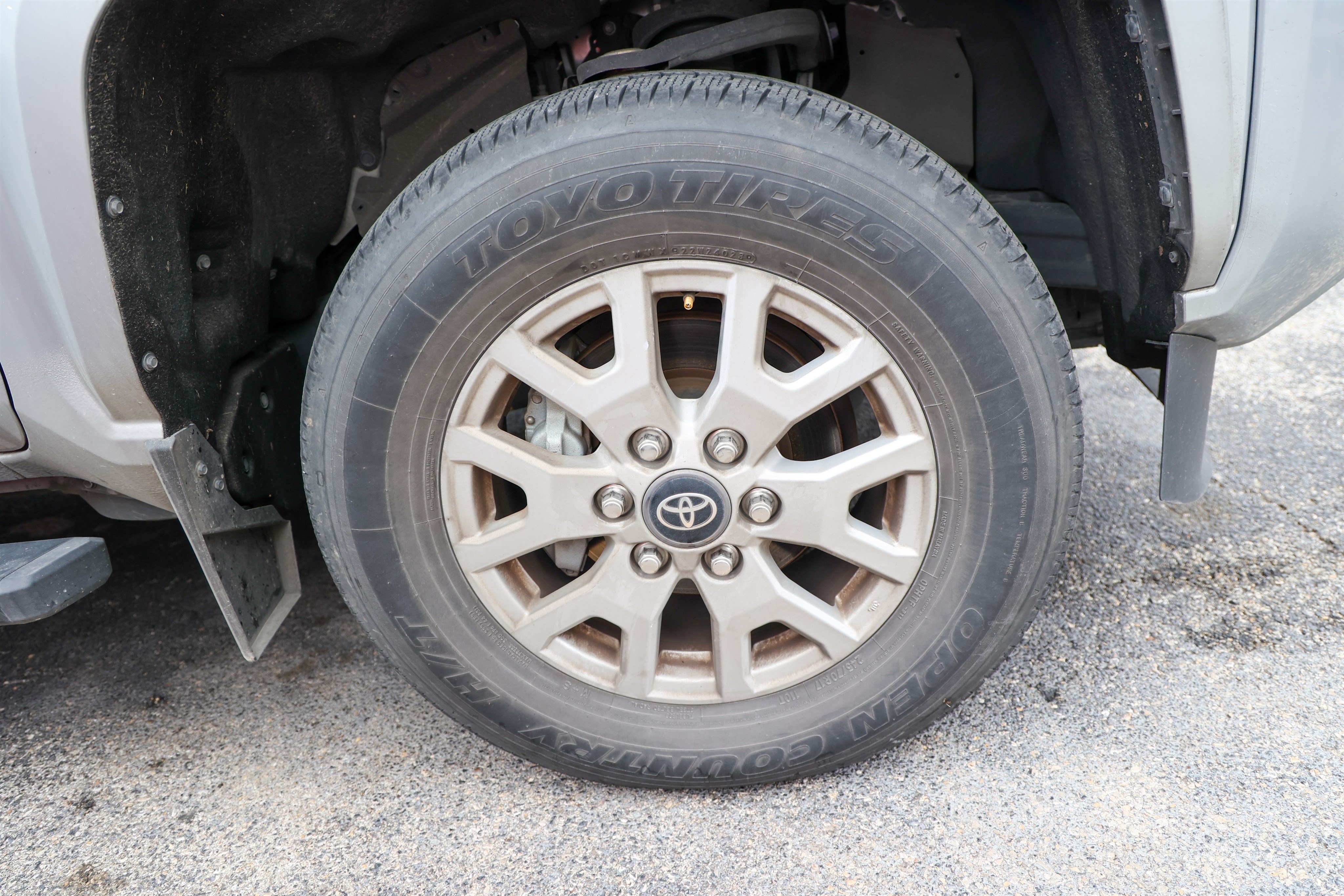Used 2024 Toyota Tacoma SR5 RWD image 13