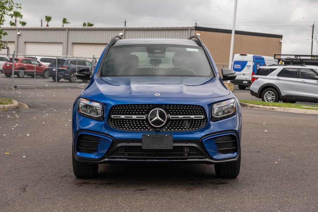 Used 2024 Mercedes-Benz GLB 250 image 2
