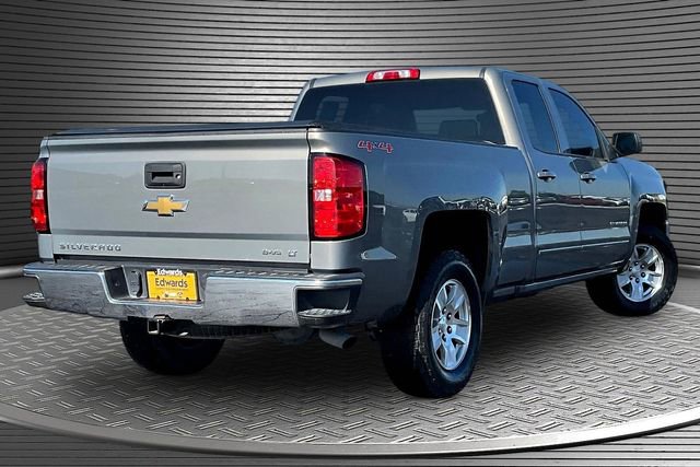 Used 2017 Chevrolet Silverado 1500 LT w/ LT Convenience Package AWD/4WD image 6