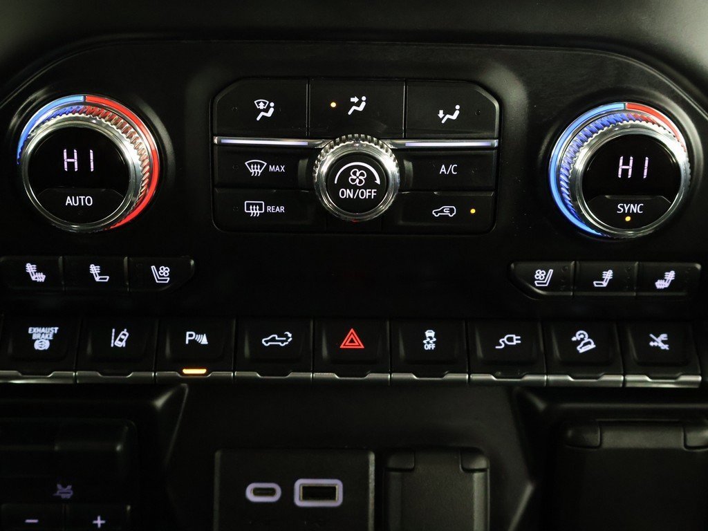 Used 2022 GMC Sierra 2500 Denali w/ Denali Black Diamond Edition image 45