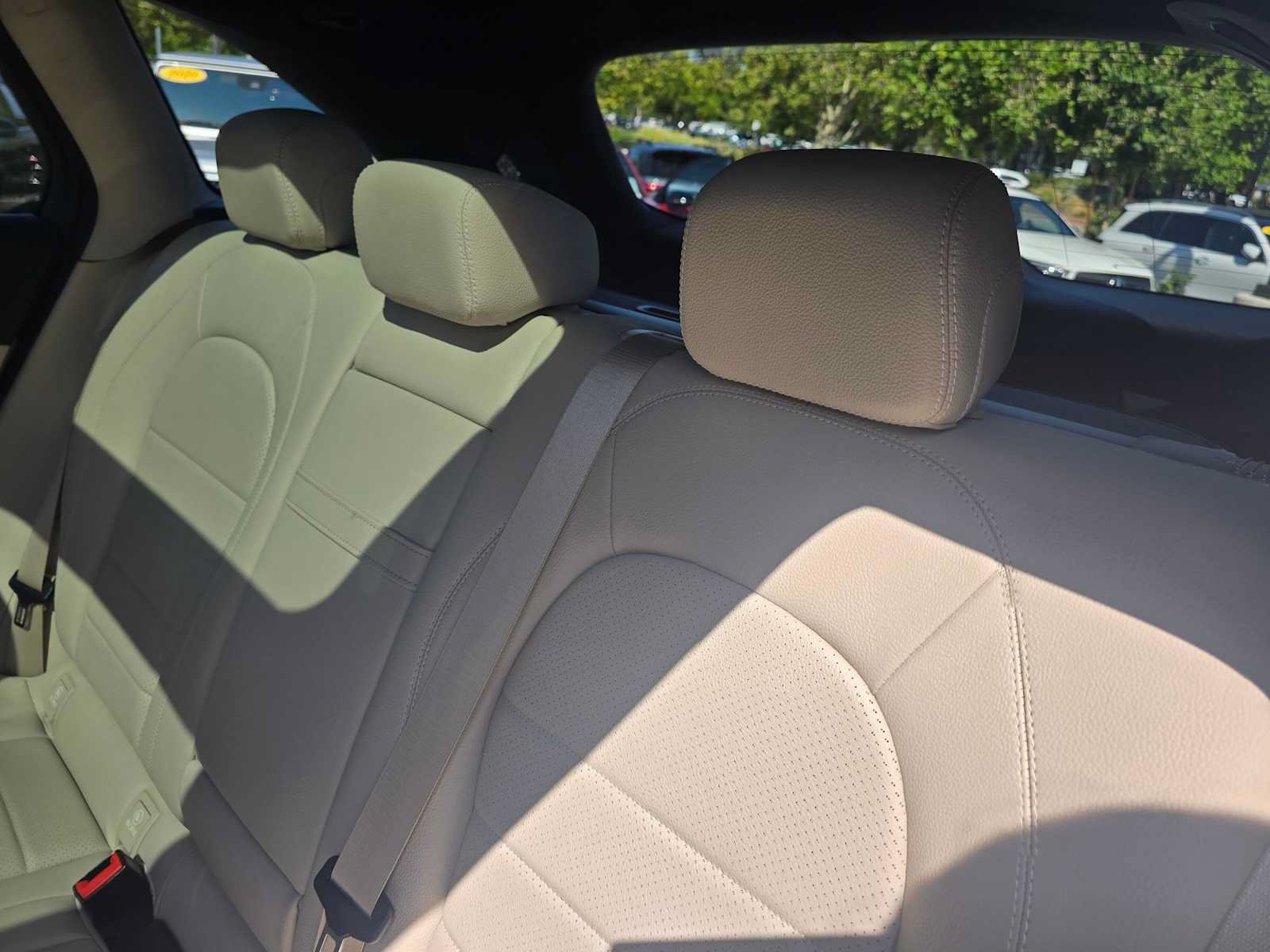 Used 2018 Mercedes-Benz GLC 300 image 18