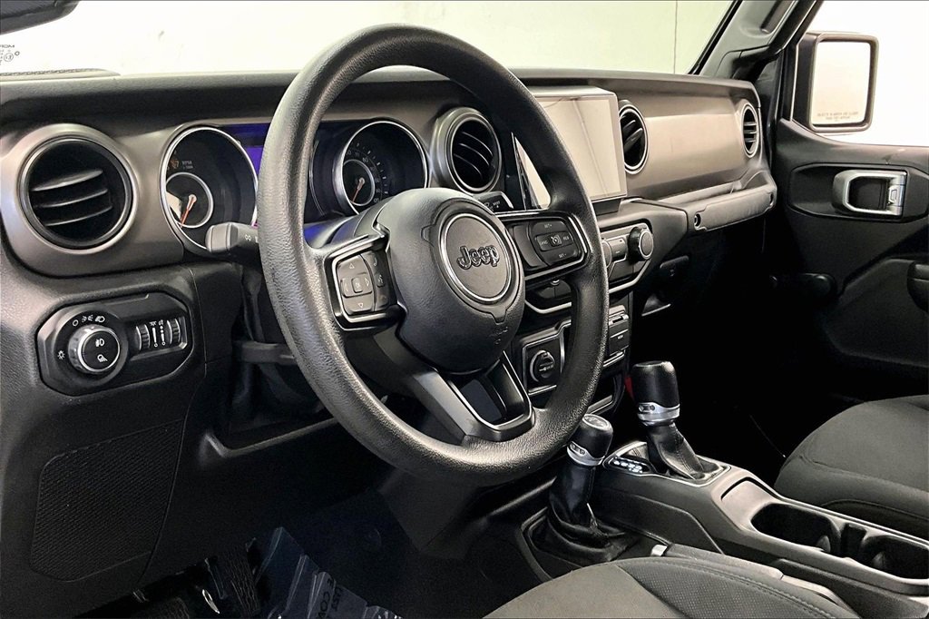 Used 2020 Jeep Gladiator Sport w/ Trailer Tow Package image 13