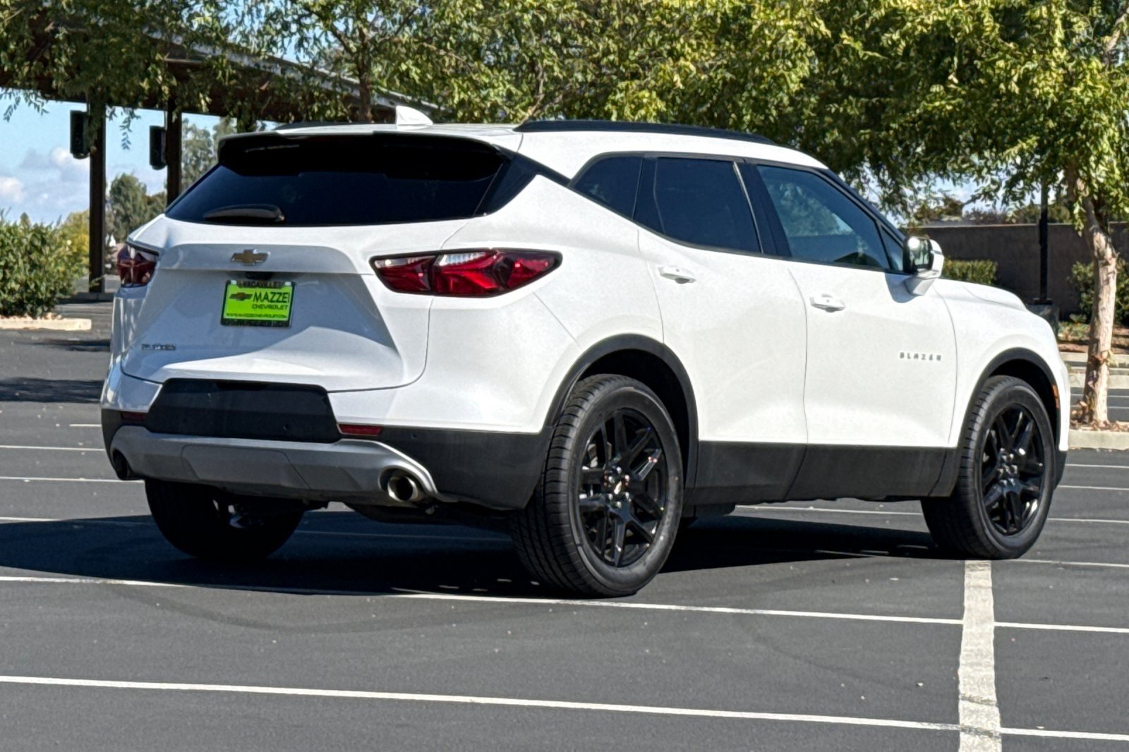 Used 2021 Chevrolet Blazer LT w/ Sound & Technology Package FWD image 11