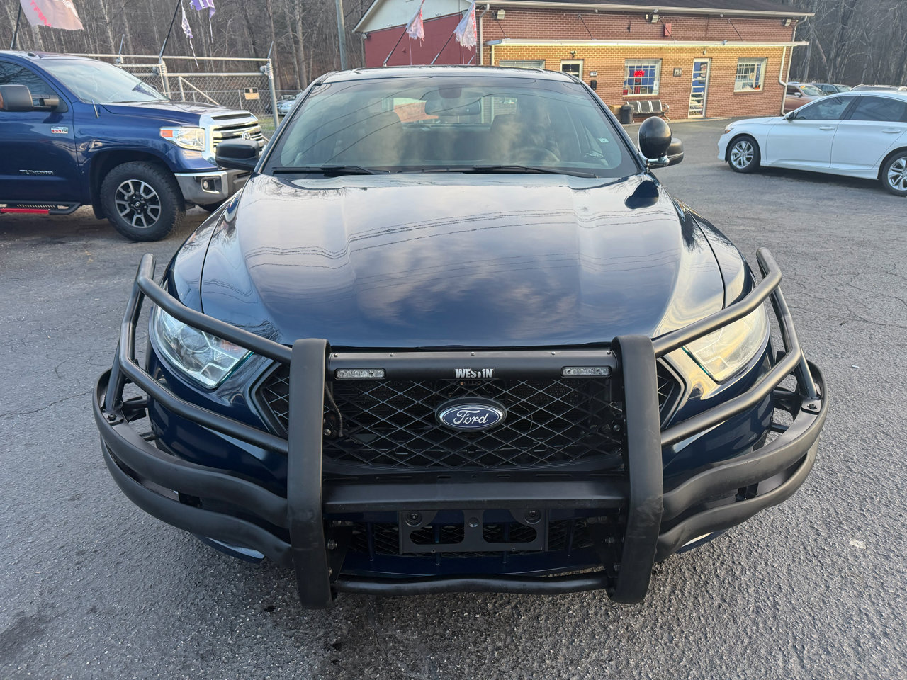 Used 2017 Ford Taurus Police Interceptor AWD image 2