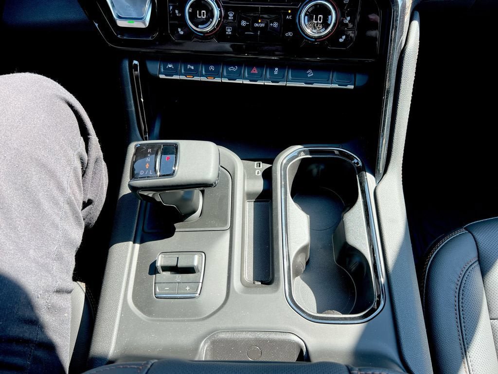New 2026 GMC Sierra 1500 AT4 w/ AT4 Premium Package AWD/4WD image 14