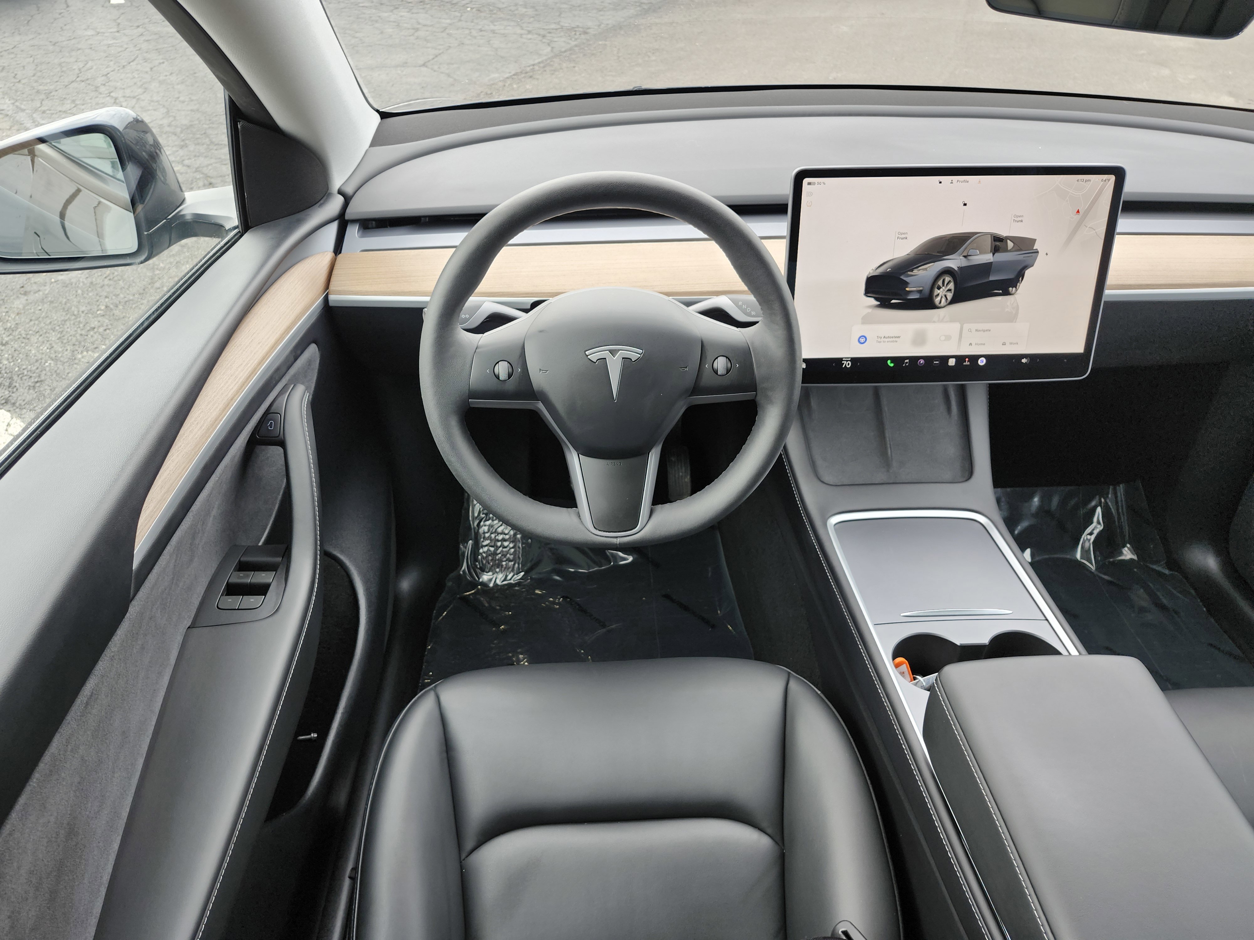 Used 2024 Tesla Model Y Long Range AWD/4WD image 28