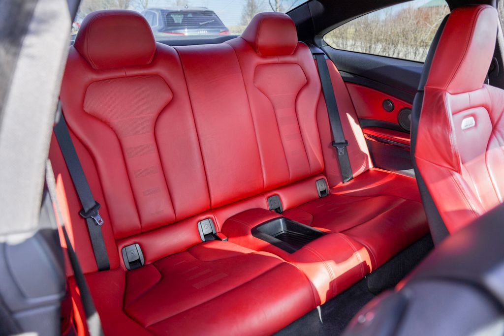 Used 2015 BMW M4 Coupe image 33