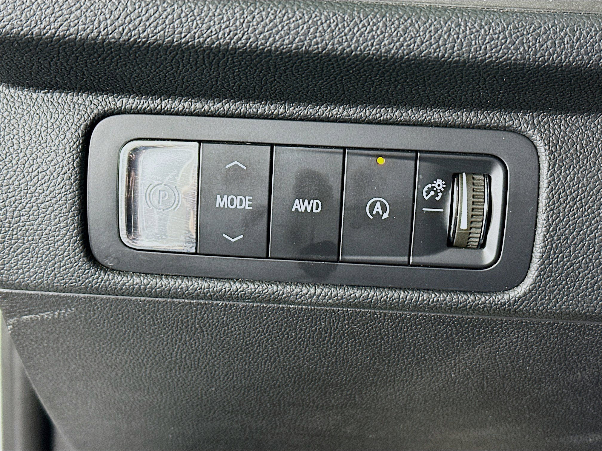 Used 2025 Chevrolet Traverse LT image 17