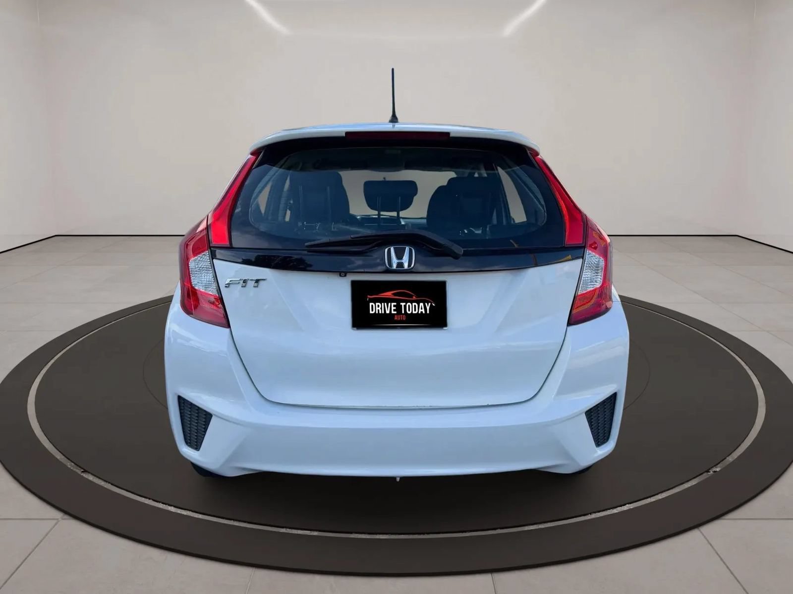 Used 2015 Honda Fit LX image 4