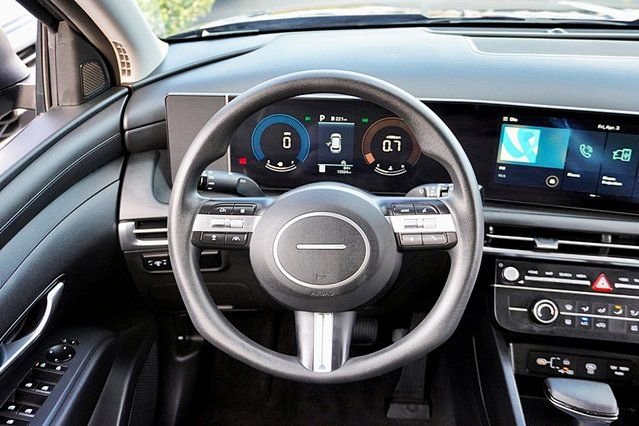 Certified 2025 Hyundai Tucson SE image 20
