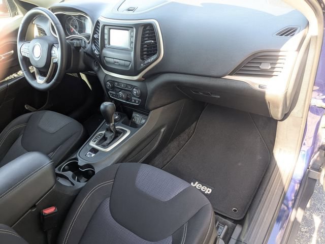Used 2015 Jeep Cherokee Latitude AWD/4WD image 21