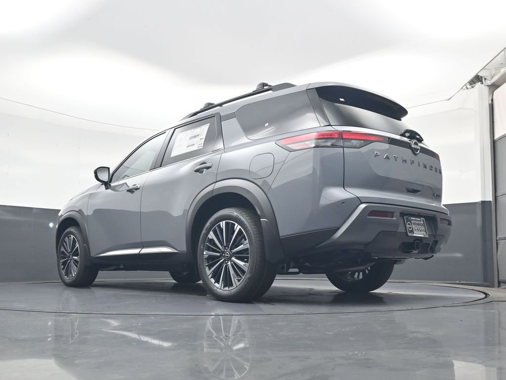 New 2026 Nissan Pathfinder Platinum image 18