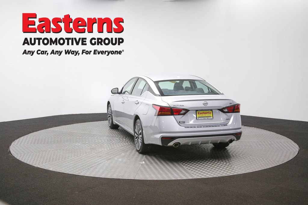 Used 2023 Nissan Altima 2.5 SV w/ SV Premium Package AWD/4WD image 39