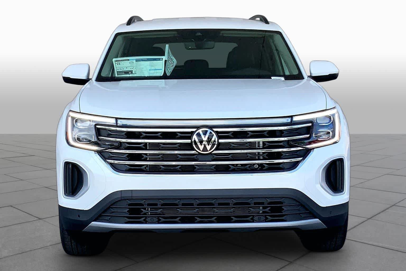 New 2026 Volkswagen Atlas SE FWD image 3