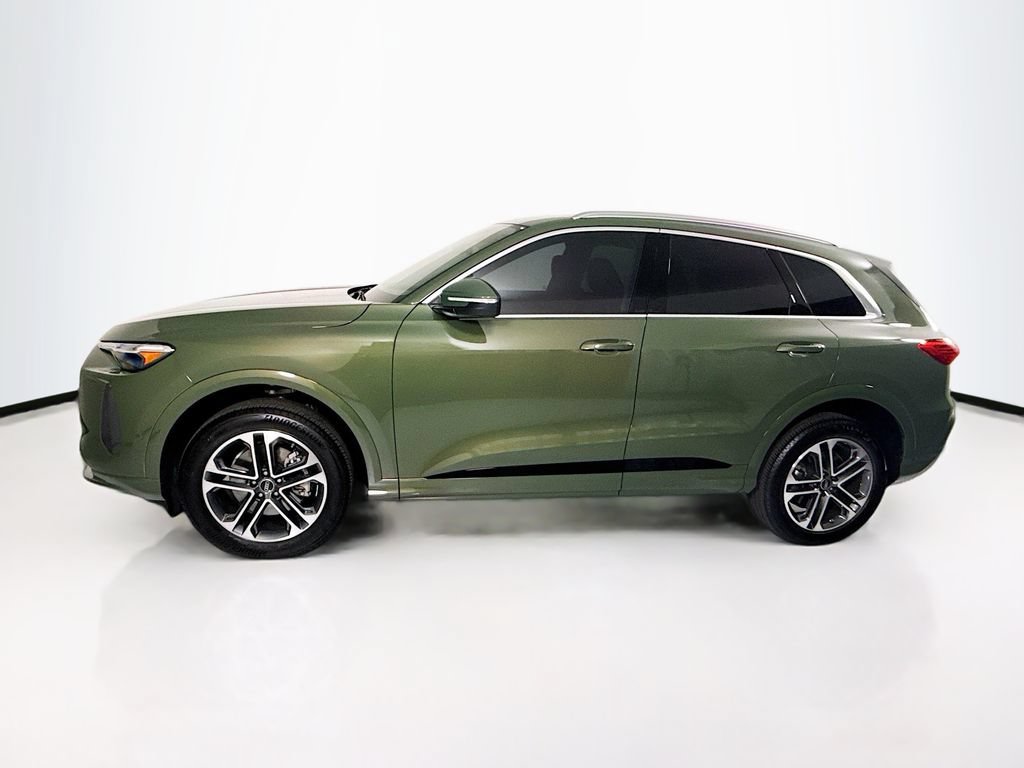 Certified 2025 Audi Q5 Premium Plus w/ Premium Plus AWD/4WD image 8