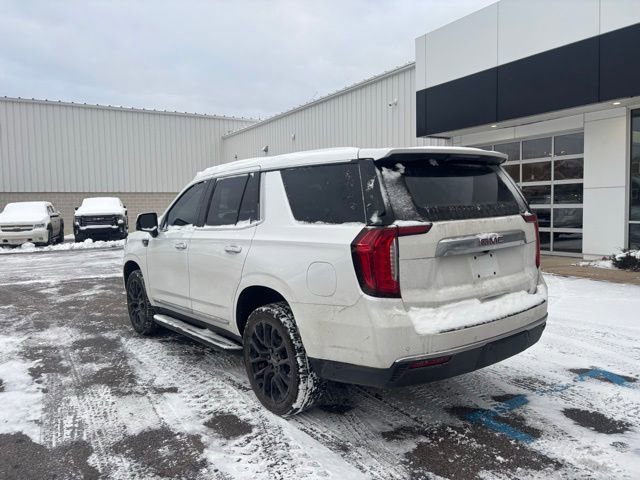 Used 2022 GMC Yukon SLT w/ SLT Premium Package image 7