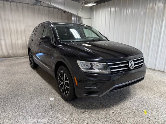 Used 2021 Volkswagen Tiguan SE image 3