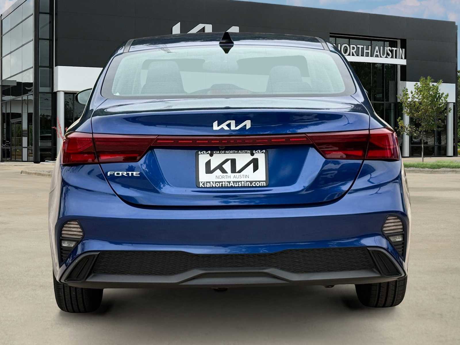 Certified 2023 Kia Forte LXS FWD image 7