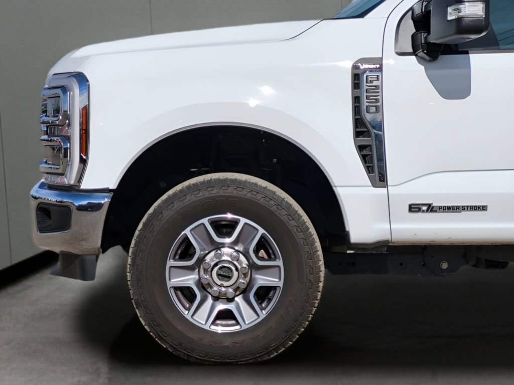 Used 2024 Ford F250 Lariat image 10