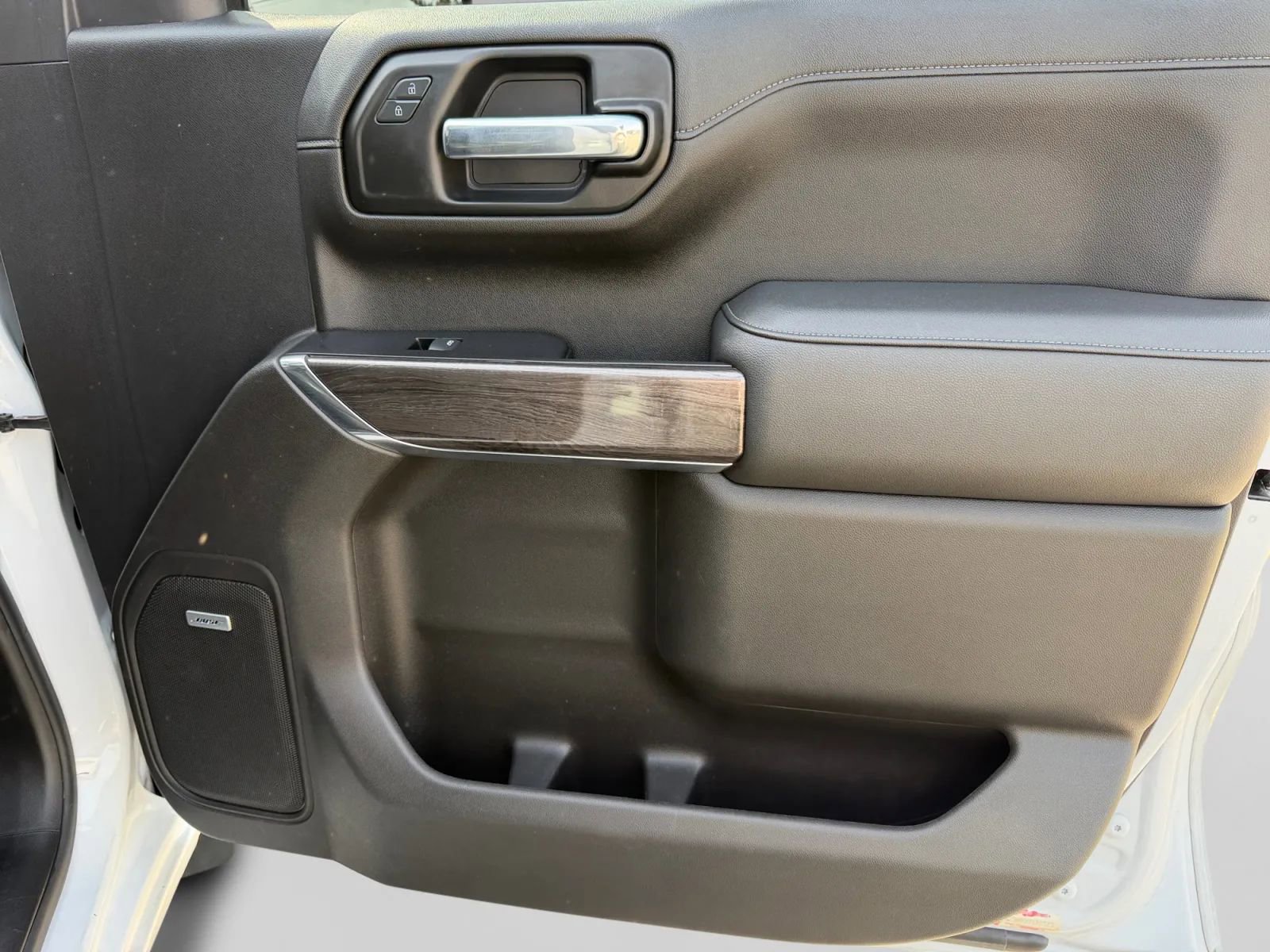Used 2021 Chevrolet Silverado 1500 LTZ image 34