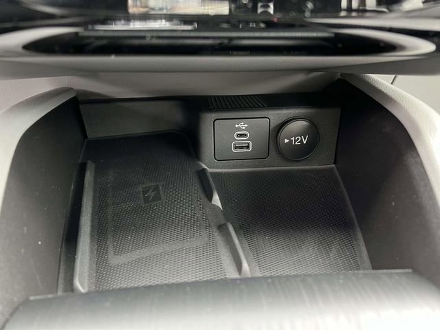 New 2026 Ford Escape SE w/ PHEV Premium Package FWD image 21