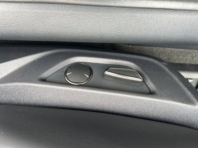 Used 2016 Ford Mustang Shelby GT350 w/ Technology Package image 16