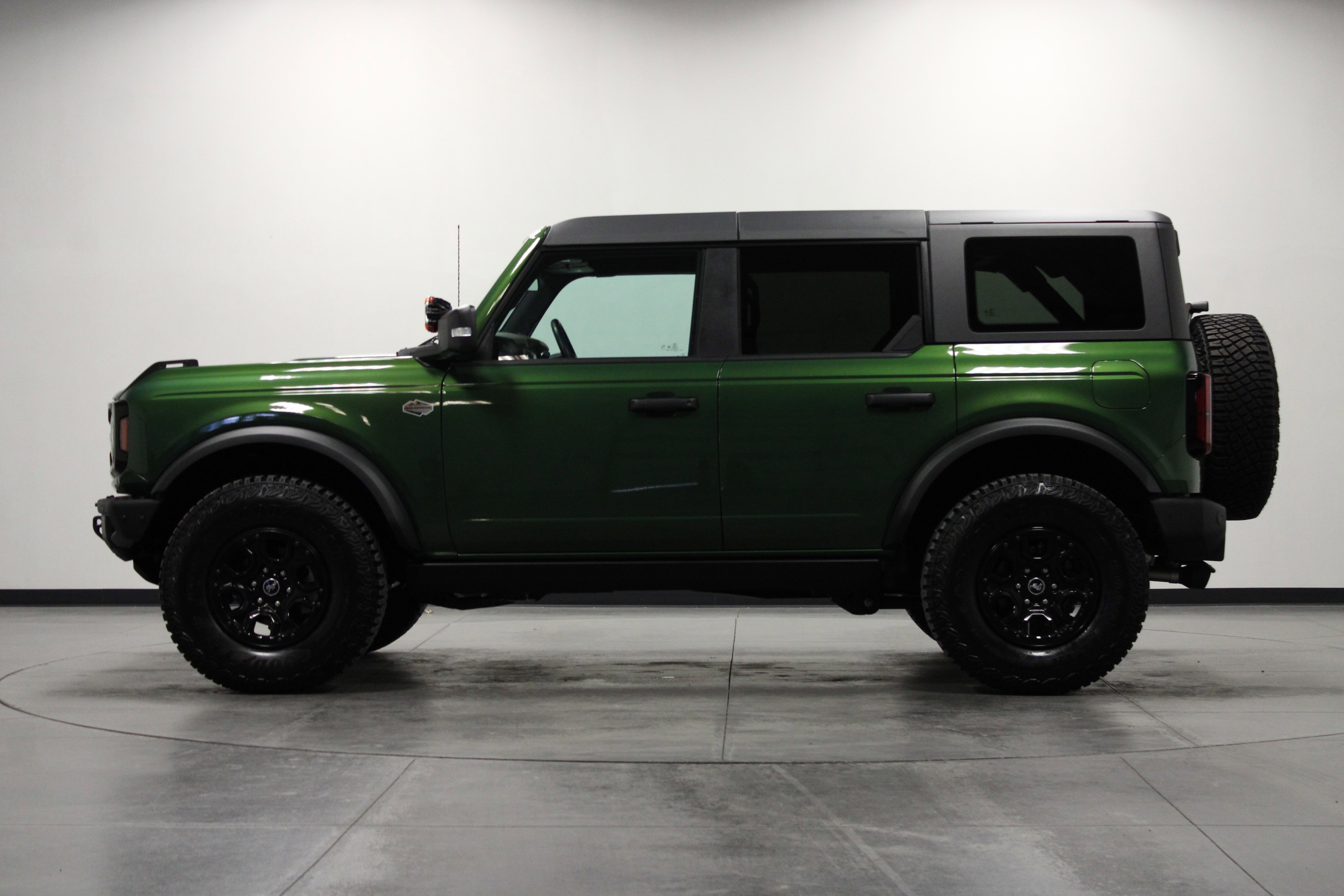 Used 2024 Ford Bronco Wildtrak image 7