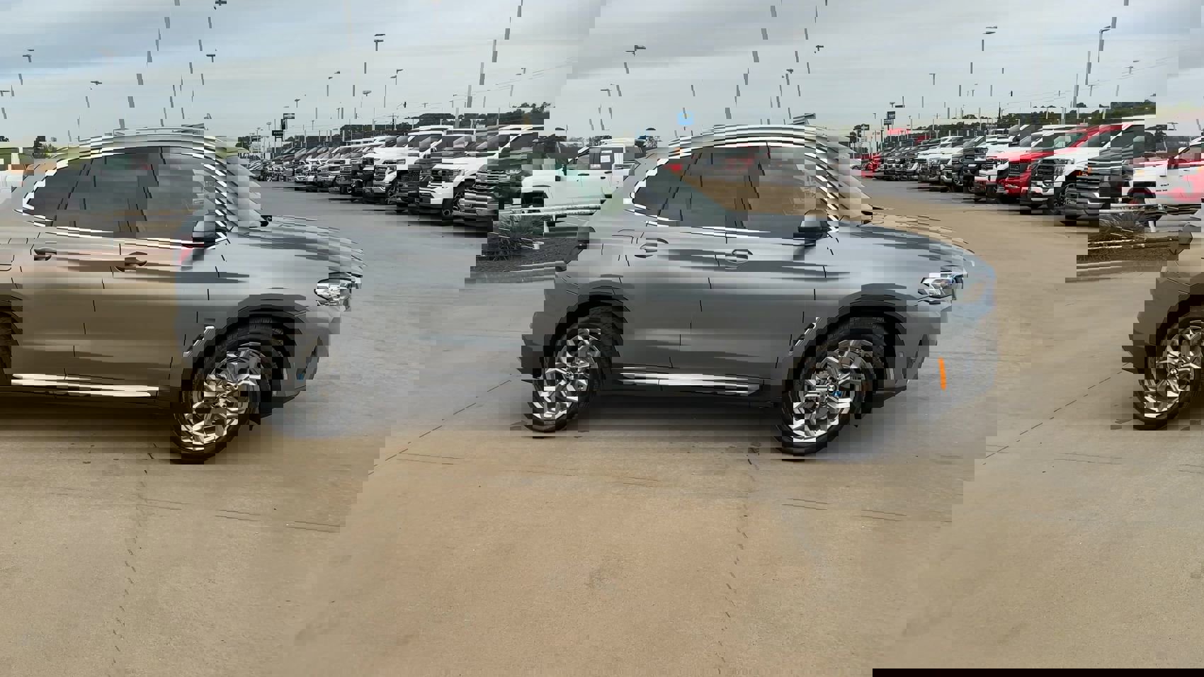 Used 2024 BMW X3 sDrive30i w/ Convenience Package image 9