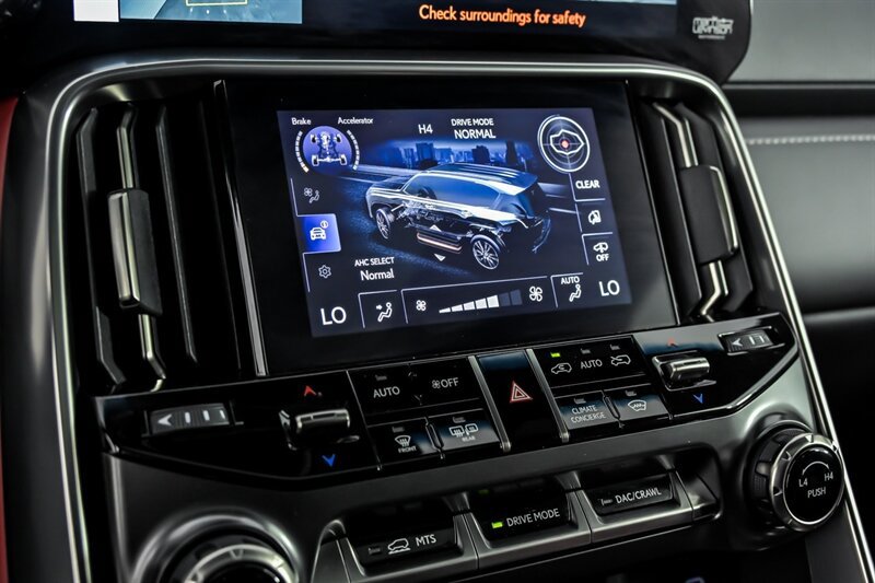 Used 2025 Lexus LX 600 F Sport AWD/4WD image 30