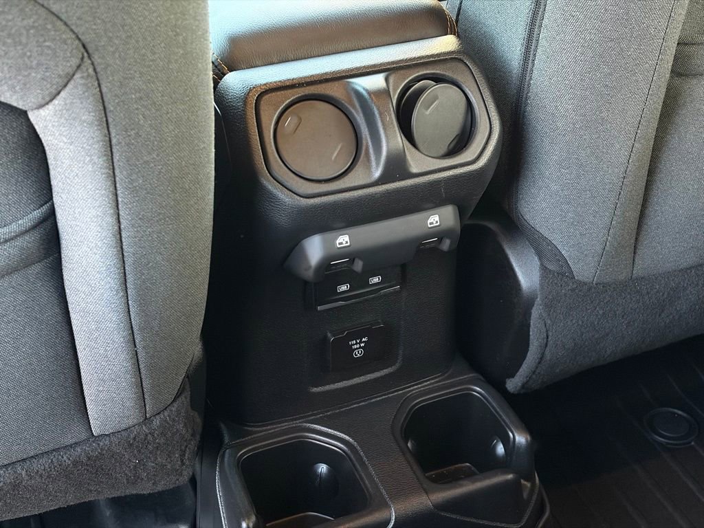 Used 2025 Jeep Wrangler Sahara w/ Safety Group image 23