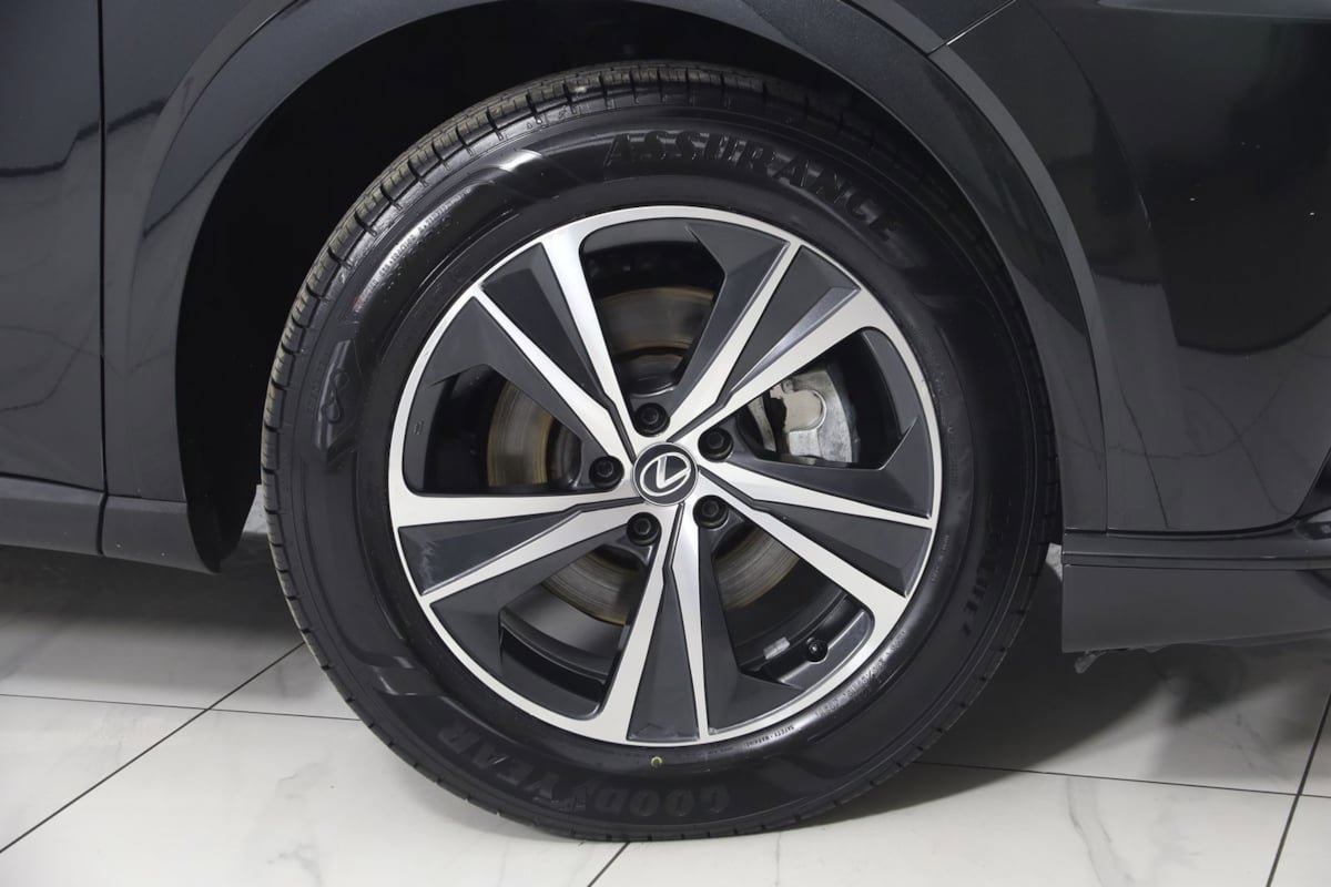 Used 2023 Lexus RX 350 Premium w/ Cold Area Package FWD image 14